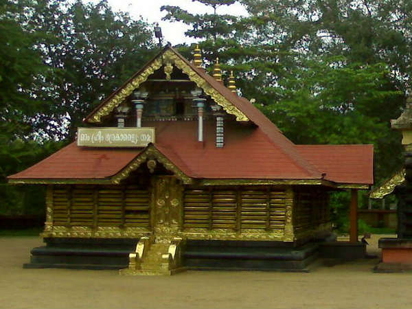 ಕಣ್ಮನ ಸೆಳೆವ ತೆನ್ಮಲ: