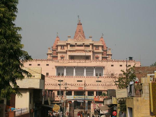 ಸಪ್ತಪುರಿಗಳ ಯಾತ್ರೆ: