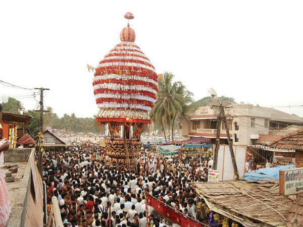 ಚೆಂಡಾಟ ಇಷ್ಟಪಡುವ ರಾಜರಾಜೇಶ್ವರಿ ದೇವಿ! ಚೆಂಡಾಟ ಇಷ್ಟಪಡುವ ರಾಜರಾಜೇಶ್ವರಿ ದೇವಿ!