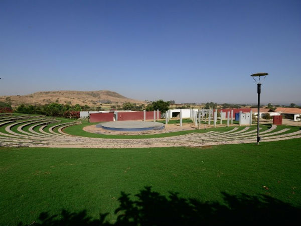 ನೃತ್ಯ, ಸಂಗೀತ, ಕುಡಿತ!