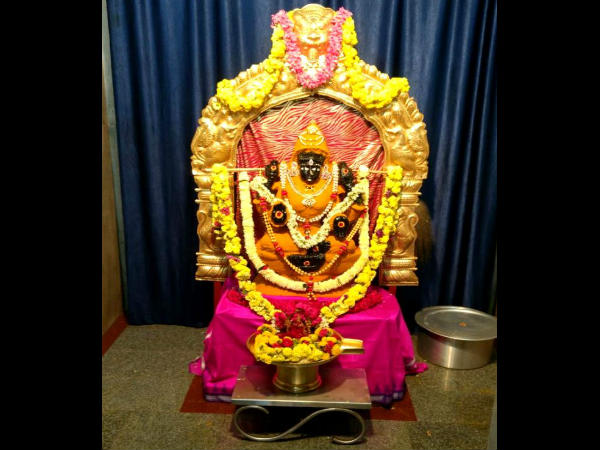 ಹೊಸಕೆರೆಹಳ್ಳಿಯ ನೆಚ್ಚಿನ ದುರ್ಗಾ ದೇವಾಲಯ ಹೊಸಕೆರೆಹಳ್ಳಿಯ ನೆಚ್ಚಿನ ದುರ್ಗಾ ದೇವಾಲಯ
