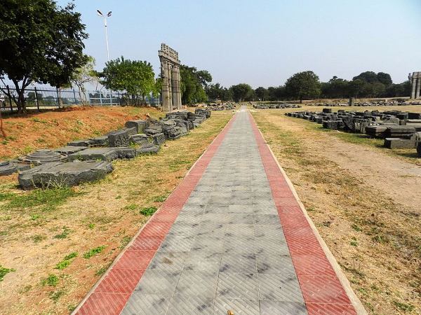 ಎಷ್ಟು ದೂರ?