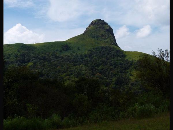 ಹೊಳೆಗುಂಡಿ