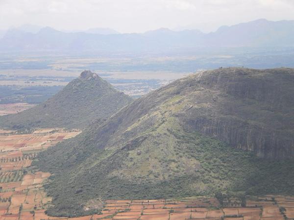 ಉಪಹಾರಗೃಹಗಳಿಲ್ಲ