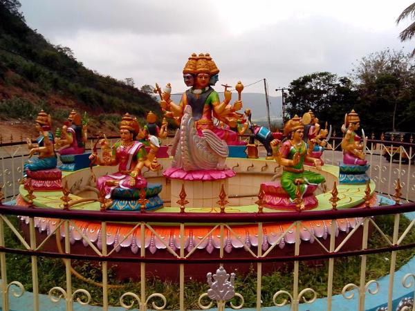 ಅಚ್ಚುಮೆಚ್ಚಿನ ದೇವಿ