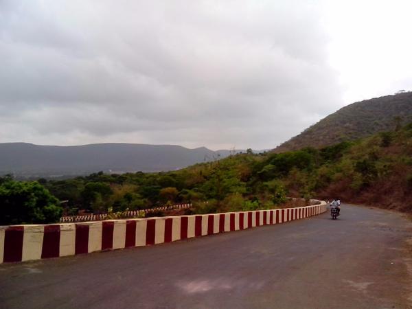 ಎಷ್ಟು ದೂರ?