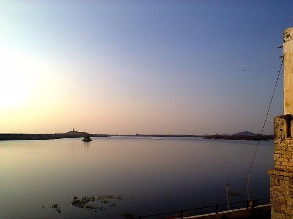 ಎಷ್ಟು ದೂರ?