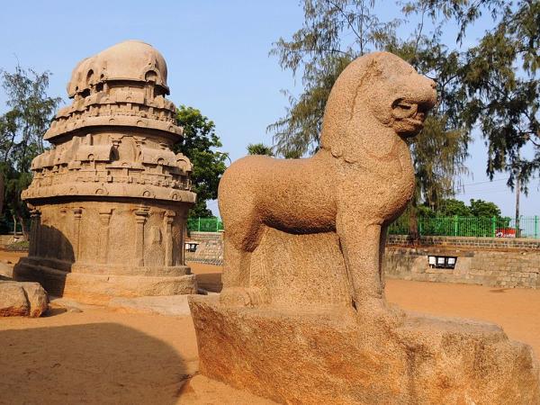 ಕಮಲದ ಮೇಲೆ