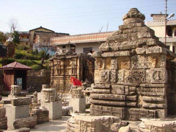 ಹೆಸರುವಾಸಿ