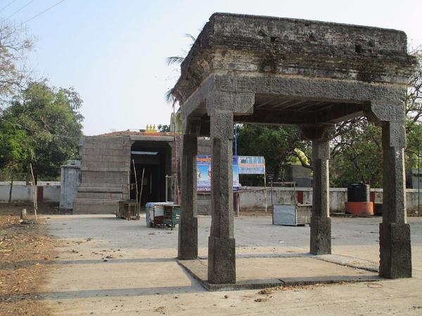 ಎಲ್ಲೆಡೆ ಅಂಧಕಾರ