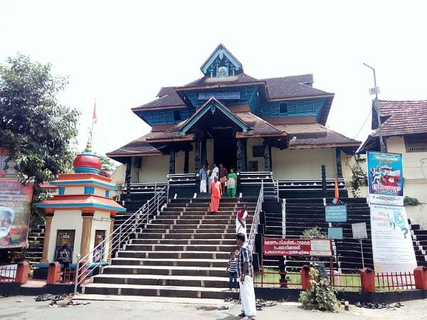 ಆರಣ್ಮೂಲ ಪಾರ್ಥಸಾರಥಿ ದೇವಾಲಯ! ಆರಣ್ಮೂಲ ಪಾರ್ಥಸಾರಥಿ ದೇವಾಲಯ!