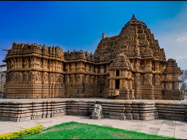 ಹೊಸಹೊಳಲುವಿನ ಲಕ್ಷ್ಮೀನಾರಾಯಣ ದೇವಾಲಯ! ಹೊಸಹೊಳಲುವಿನ ಲಕ್ಷ್ಮೀನಾರಾಯಣ ದೇವಾಲಯ!