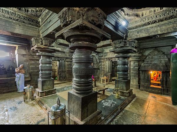 ಎಷ್ಟು ಅದ್ಭುತ ಈ ಲಕ್ಷ್ಮಿನಾರಾಯಣ ದೇಗುಲ! ಎಷ್ಟು ಅದ್ಭುತ ಈ ಲಕ್ಷ್ಮಿನಾರಾಯಣ ದೇಗುಲ!