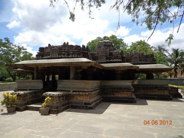 ಎಷ್ಟು ಸುಂದರ, ಹಾವೇರಿಯ ಸಿದ್ಧೇಶ್ವರ! ಎಷ್ಟು ಸುಂದರ, ಹಾವೇರಿಯ ಸಿದ್ಧೇಶ್ವರ!