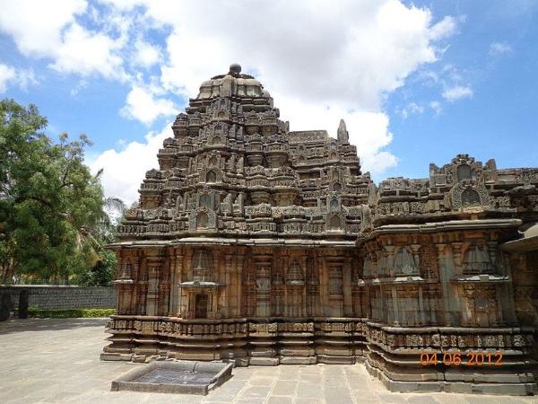ಎಷ್ಟು ಸುಂದರ, ಹಾವೇರಿಯ ಸಿದ್ಧೇಶ್ವರ! ಎಷ್ಟು ಸುಂದರ, ಹಾವೇರಿಯ ಸಿದ್ಧೇಶ್ವರ!