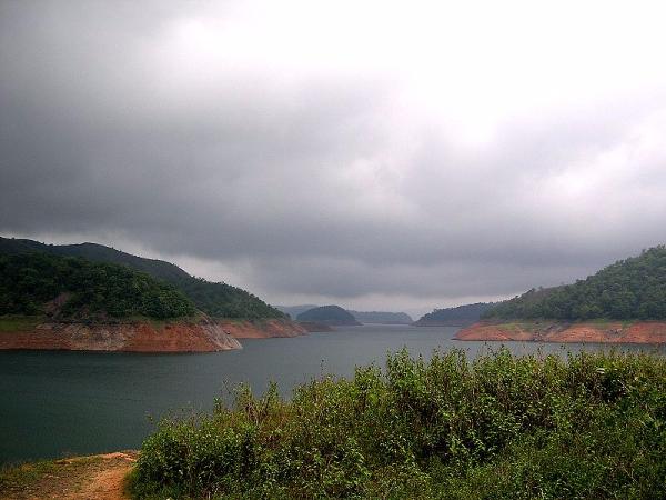 ಧರೆಯ ಮೇಲಿನ ಸ್ವರ್ಗ