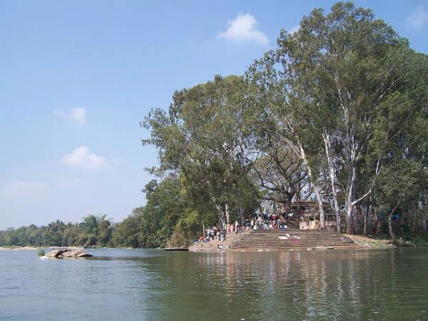 ಸಾಕಷ್ಟು ಬಸ್ಸುಗಳು
