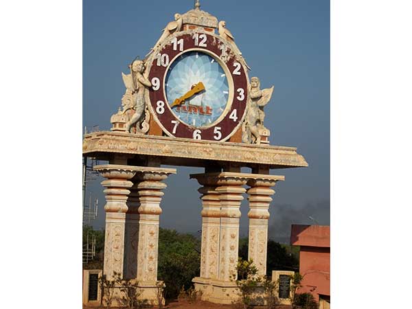 ಇಲ್ಲಿಯ ಆಕರ್ಷಣೆ