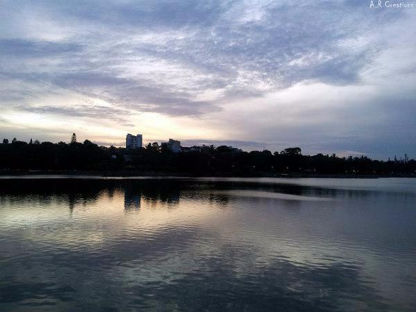 ನೂರು ವರ್ಷ ಪುರಾತನ