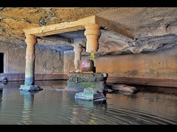 ಕೇದಾರೇಶ್ವರ ಗುಹೆ