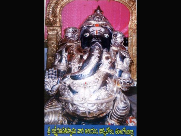 ವರ್ಷಕ್ಕೊಂದಿಂಚಿನಷ್ಟು ಬೆಳೆಯುವ ಗಣಪ! ವರ್ಷಕ್ಕೊಂದಿಂಚಿನಷ್ಟು ಬೆಳೆಯುವ ಗಣಪ!