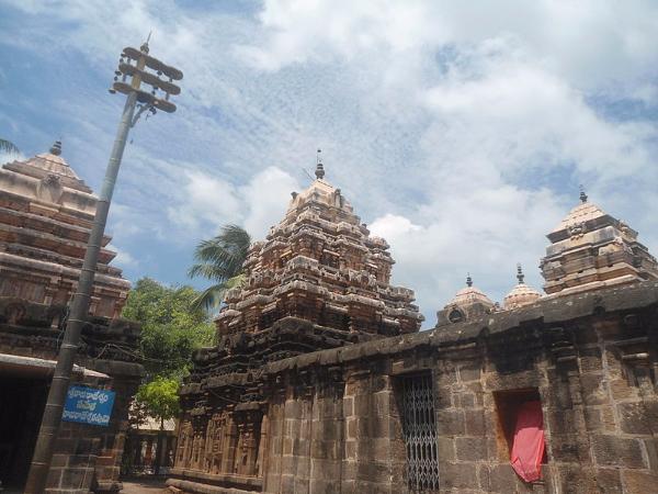 ವರ್ಷಕ್ಕೊಂದಿಂಚಿನಷ್ಟು ಬೆಳೆಯುವ ಗಣಪ! ವರ್ಷಕ್ಕೊಂದಿಂಚಿನಷ್ಟು ಬೆಳೆಯುವ ಗಣಪ!