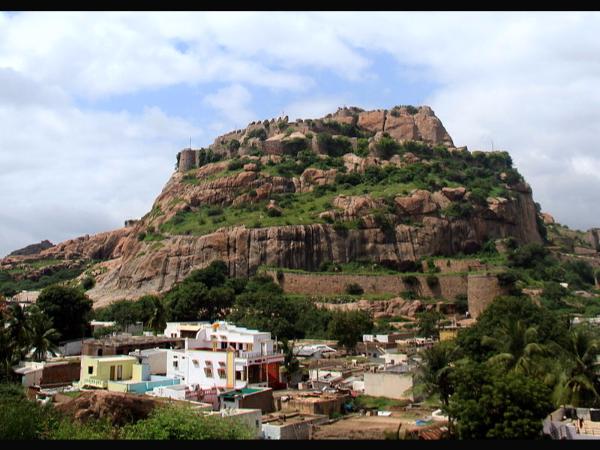 ಕೈ ಬೀಸಿ ಕರೆಯುವ ಕೊಪ್ಪಳ ಪ್ರವಾಸ ಕೈ ಬೀಸಿ ಕರೆಯುವ ಕೊಪ್ಪಳ ಪ್ರವಾಸ