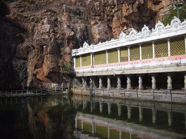 ಮೂರು ಲೋಕದ ಸಕಲ ತೀರ್ಥಗಳು ಸೇರುವ ತೀರ್ಥ! ಮೂರು ಲೋಕದ ಸಕಲ ತೀರ್ಥಗಳು ಸೇರುವ ತೀರ್ಥ!