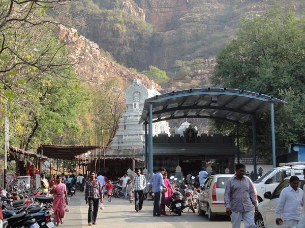ಮೂರು ಲೋಕದ ಸಕಲ ತೀರ್ಥಗಳು ಸೇರುವ ತೀರ್ಥ! ಮೂರು ಲೋಕದ ಸಕಲ ತೀರ್ಥಗಳು ಸೇರುವ ತೀರ್ಥ!