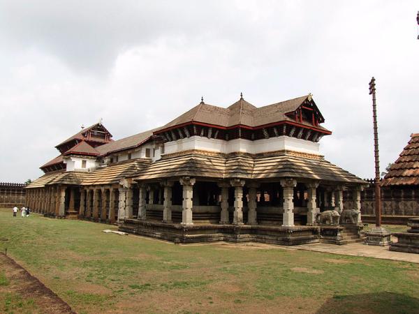 ಲೆಕ್ಕ ಮಾಡಬೇಡಿ... ಮಾಡಿದರೆ ಇನ್ನೊಂದು ಕಂಬ ಹುಟ್ಟುತ್ತದೆ! ಲೆಕ್ಕ ಮಾಡಬೇಡಿ... ಮಾಡಿದರೆ ಇನ್ನೊಂದು ಕಂಬ ಹುಟ್ಟುತ್ತದೆ!