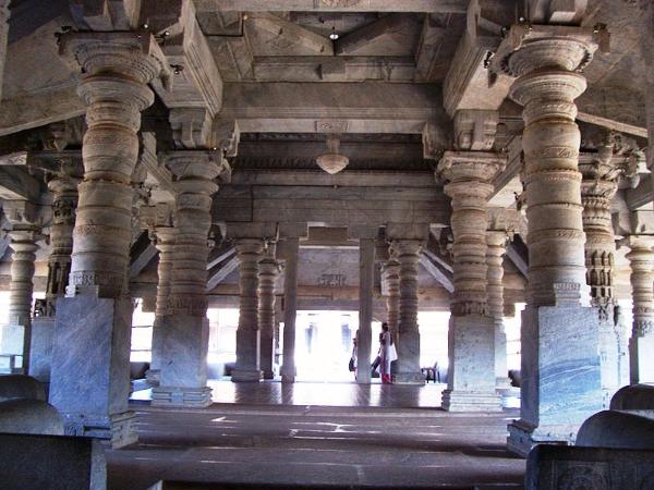 ಲೆಕ್ಕ ಮಾಡಬೇಡಿ... ಮಾಡಿದರೆ ಇನ್ನೊಂದು ಕಂಬ ಹುಟ್ಟುತ್ತದೆ! ಲೆಕ್ಕ ಮಾಡಬೇಡಿ... ಮಾಡಿದರೆ ಇನ್ನೊಂದು ಕಂಬ ಹುಟ್ಟುತ್ತದೆ!