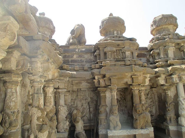 ಇವರು ಆಳಿದವರು