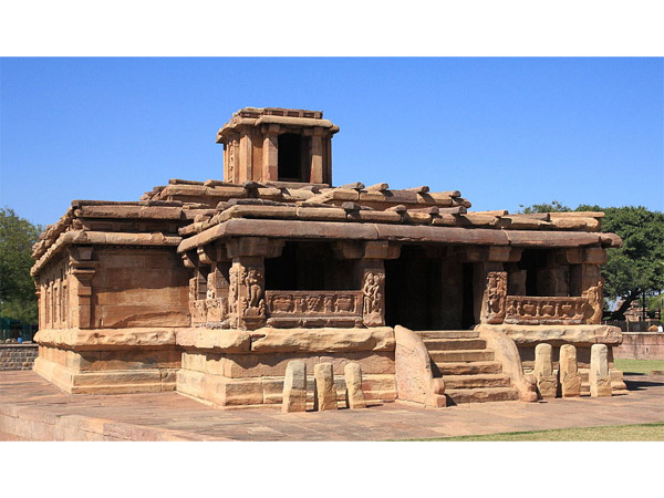 ಲಾಡ್ ಖಾನ್ ದೇವಾಲಯ