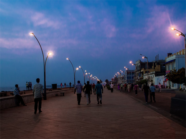 ಕಡಲ ತೀರದ ವಾಯು ವಿಹಾರ