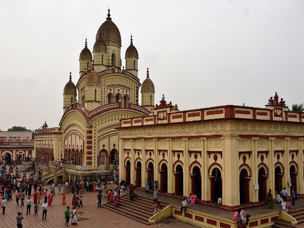 ಕೋಲ್ಕತ್ತ ಕಾಳಿ ದೇವಾಲಯದ ಕೋಲ್ಕತ್ತ ಕಾಳಿ ದೇವಾಲಯದ