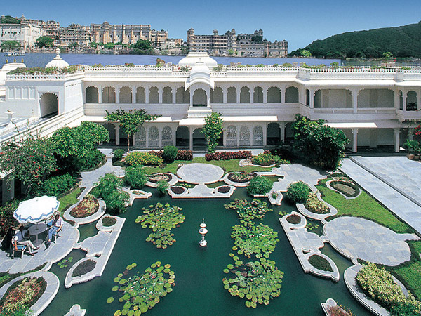 Famous Hotels Famous Hotels
