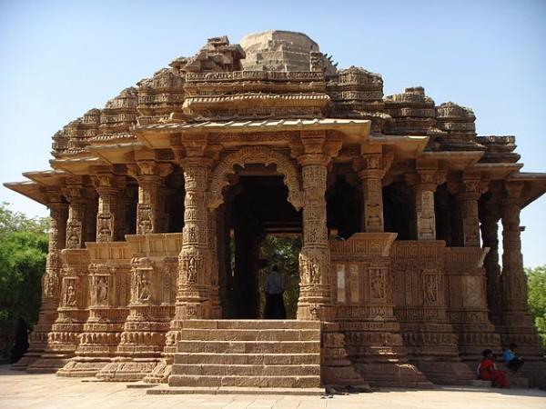 15.ಭಾರತೀಯ ಪುರಾತತ್ವ ಶಾಖೆ