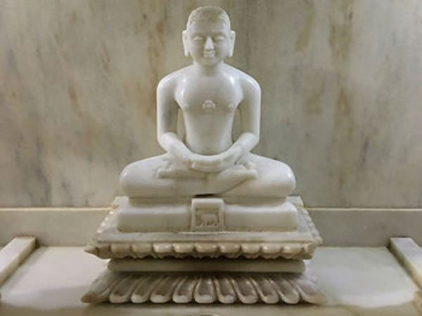 9.ಕಮಲ ಬಸದಿ