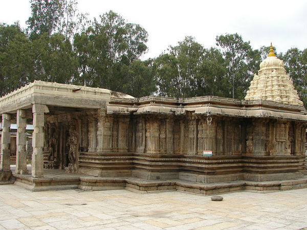 ಸಮೀಪದ ಪ್ರಸಿದ್ಧವಾದ ಸ್ಥಳಗಳು