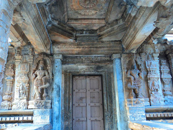 ರೈಲ್ವೆ ಮಾರ್ಗದ ಮೂಲಕ