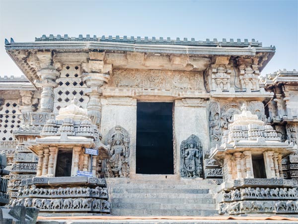 ಹೊಯ್ಸಳೇಶ್ವರ ದೇವಸ್ಥಾನ