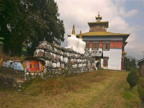 4. ತಾಷಿಡಿ೦ಗ್ ಸನ್ಯಾಸಾಶ್ರಮ (Tashiding Monastery)