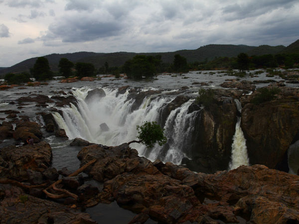 ಹೊಗೆನಕಲ್ ಜಲಪಾತ (ಕರ್ನಾಟಕ)