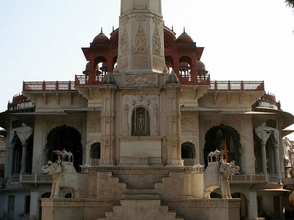 ಎಲ್ಲಿದೆ?