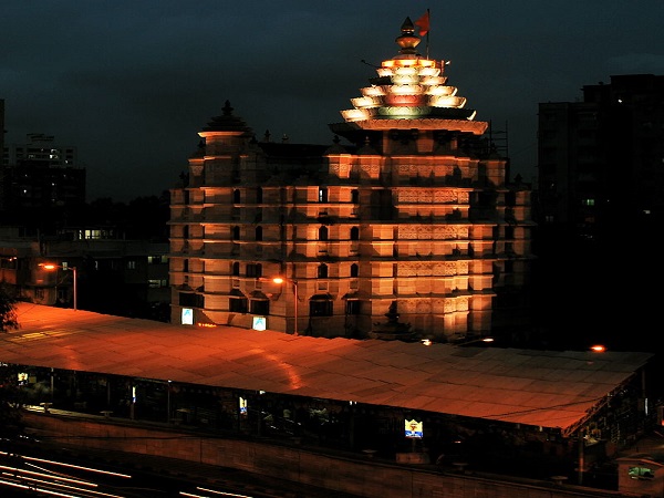 ಸಿದ್ಧಿವಿನಾಯಕ ದೇವಸ್ಥಾನ - ಮು೦ಬಯಿ