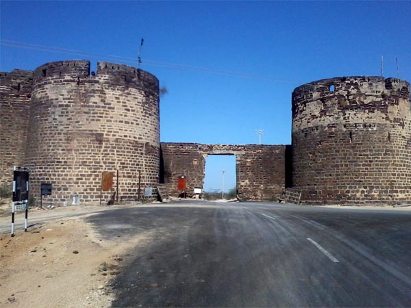 ಲಖ್ ಪಟ್ (Lakhpat)