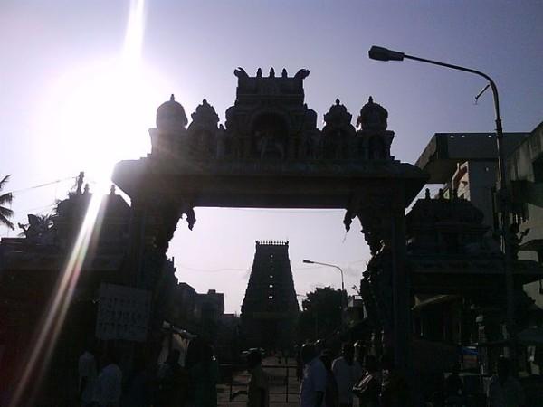 ತಿರುನಲ್ಲಾರ್ನ ಶನೇಶ್ವರ ದೇವಾಲಯ