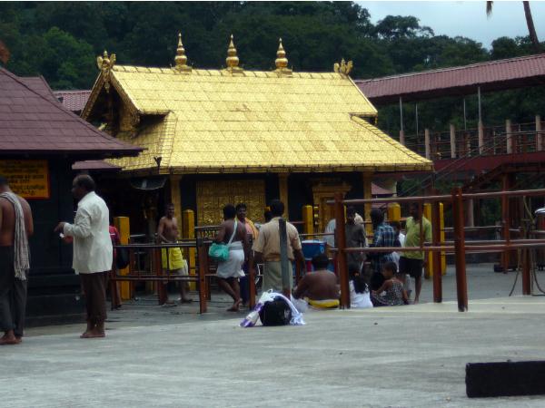 ಶಬರಿಮಲೆ ಶ್ರೀ ಅಯ್ಯಪ್ಪ ದೇವಾಲಯ