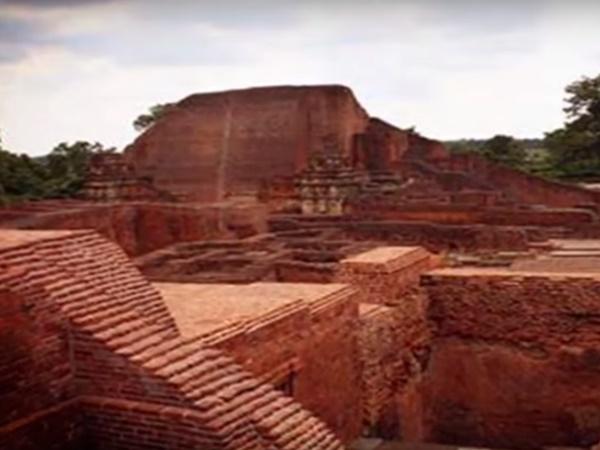 ಗುಹೆಯಲ್ಲಿ ಅಡಗಿರುವ ಗುಪ್ತ ನಿಧಿಗಳು