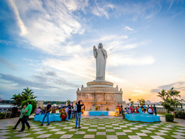 8. ಹುಸೈನ್ ಸಾಗರ್ ಸರೋವರ